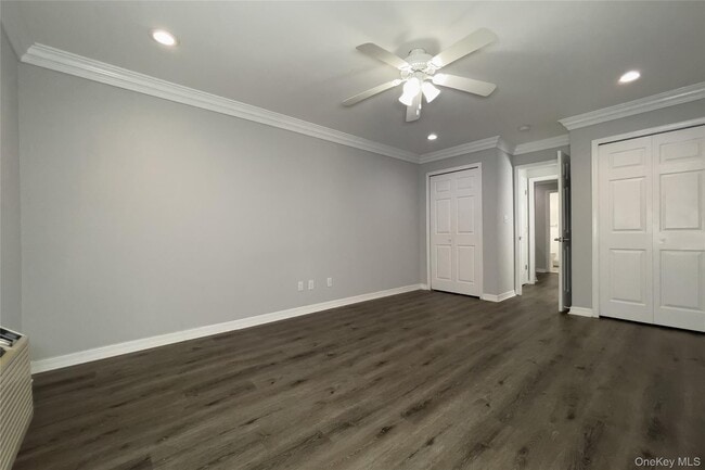 Building Photo - 30 Westgate Dr