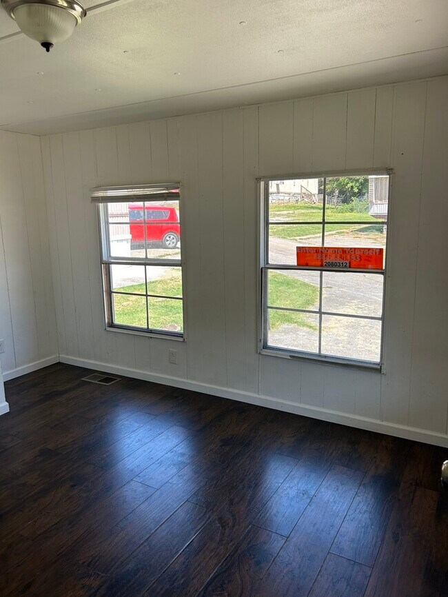 Primary Photo - 2 Bedroom/1 Bathroom Mobile Home