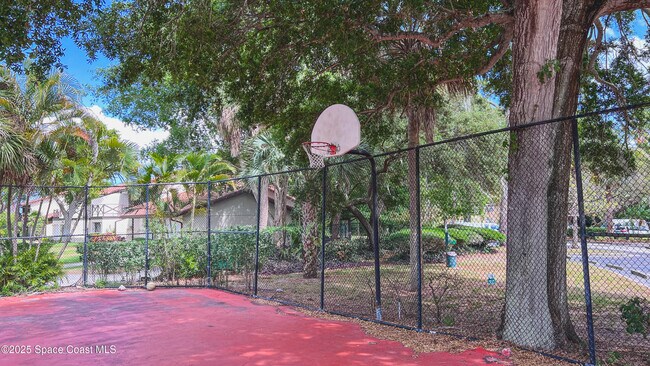 Building Photo - 225 S Tropical Trail