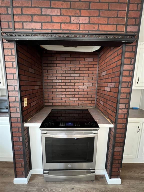 Building Photo - 465 Redwood Dr