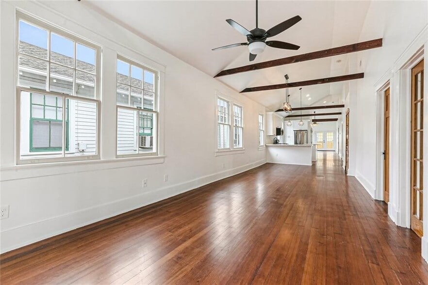 View from front of house towards rear of house - 3033 Robert St