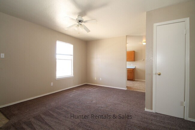 Building Photo - North Killeen!