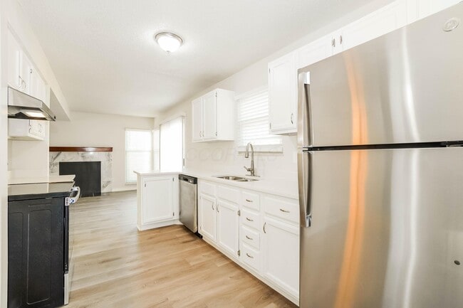 Building Photo - 5232 Redlands Dr