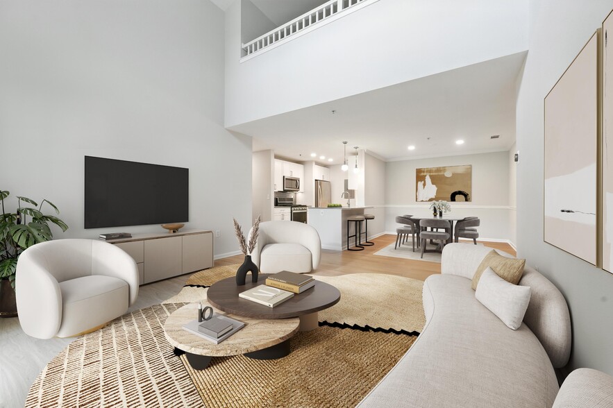 Primary Photo - Everly Darien