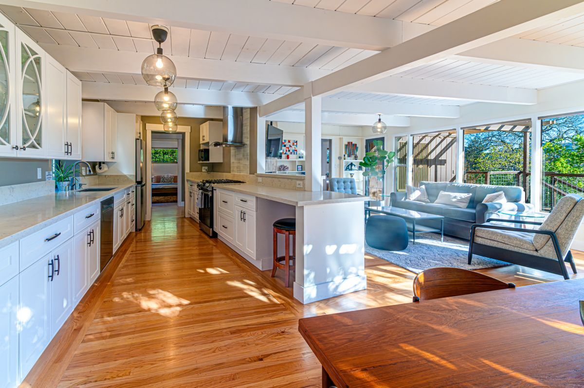 Building Photo - 1560 Ronne Dr