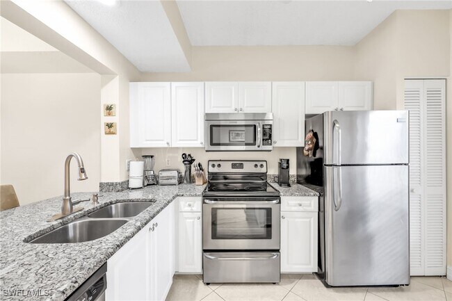 Building Photo - 1044 Woodshire Ln