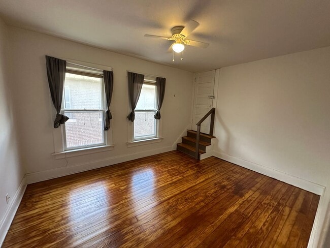 Building Photo - Thurman Ave 273-275 WAG