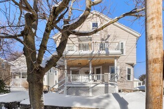 Building Photo - 97 Bow St