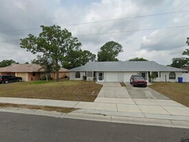 Building Photo - 5524 Granada Blvd