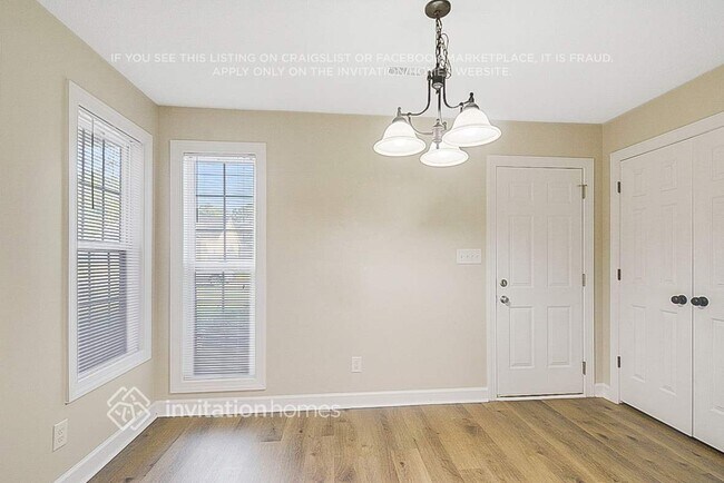 Building Photo - 45 Dawn Ave