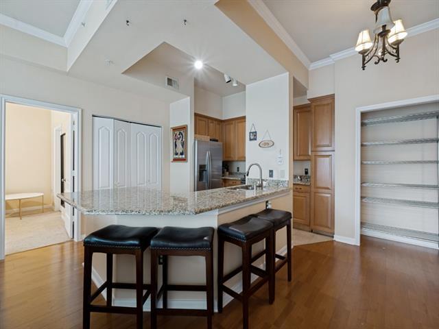 Building Photo - 3225 Turtle Creek Blvd