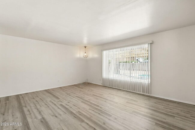 Building Photo - 6839 E Montecito Ave