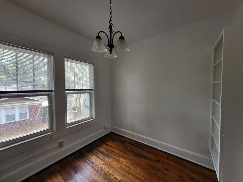 Building Photo - 4548 Notter Ave