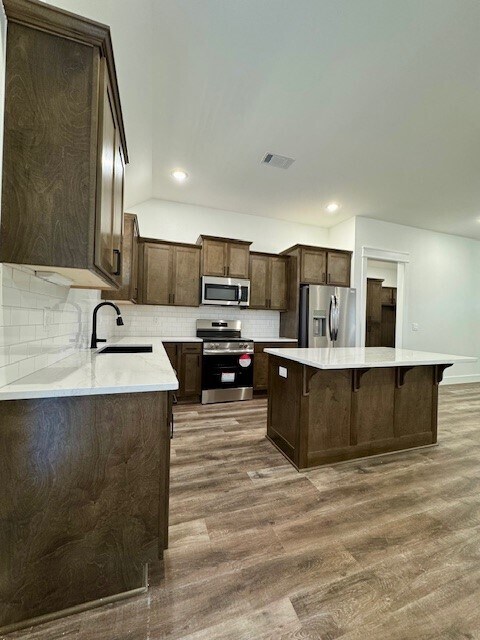 Building Photo - 12 Beneraird Ln