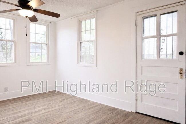 Building Photo - 217 Fite Ave E