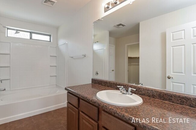 Building Photo - 6650 S Blue Wing Dr