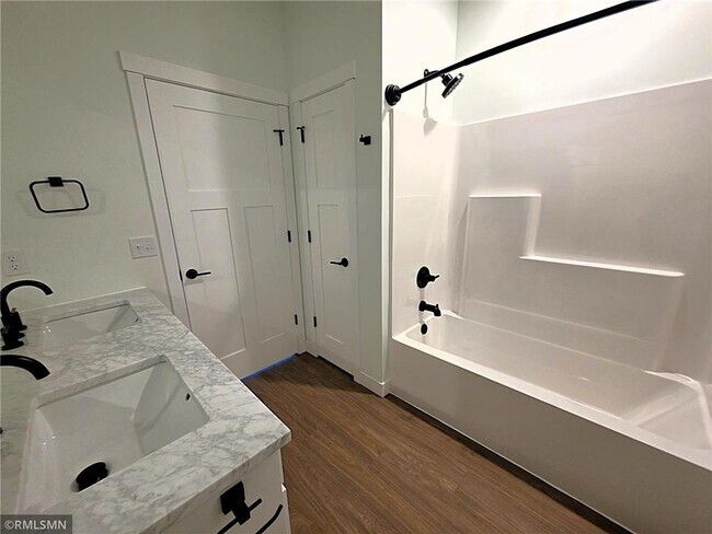 Building Photo - 1225-1227 Wisteria Ln