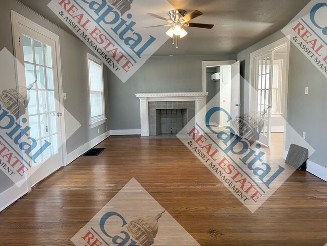 Building Photo - Cozy 2 Bedroom