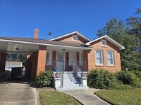 Building Photo - 3 BD / 2 BA Unfurnished