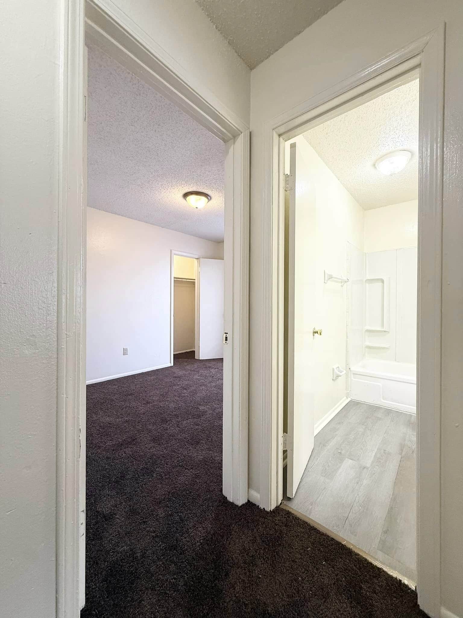 Building Photo - 1620 Newport Pl