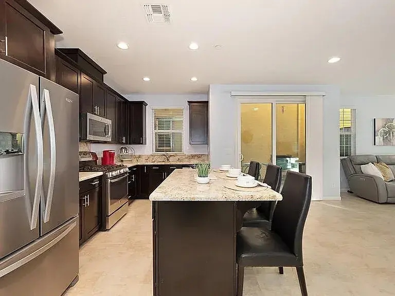 Building Photo - 2025 Honey Church Pl