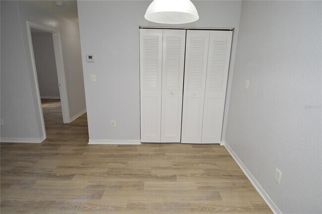 Building Photo - 10263 Gandy Blvd N