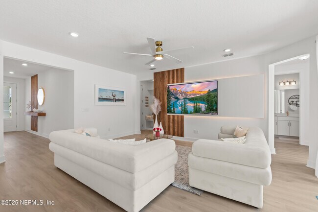 Building Photo - 127 Seaside Vis Ct