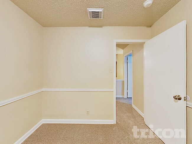 Building Photo - 7511 Micron Drive San Antonio TX
