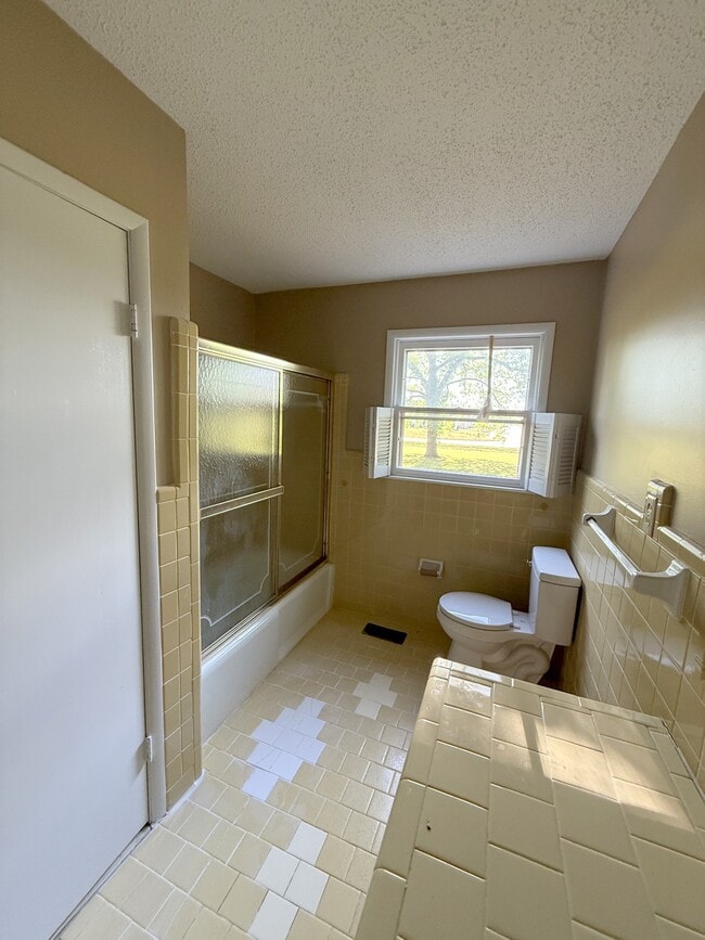 Building Photo - 6079 Wall Triana Hwy