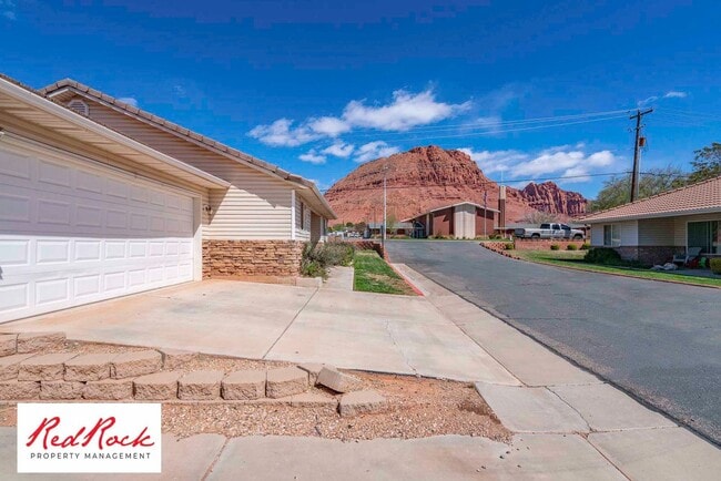Building Photo - Spacious 3-Bed, 2-Bath Ivins Townhome – Do...