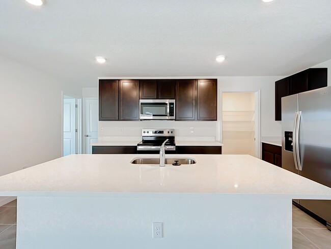 Building Photo - NEW HOME: 5/3: OCALA CROSSINGS SOUTH