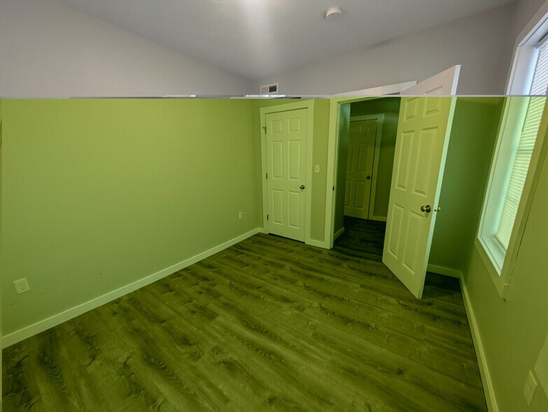 Building Photo - 212 Wareham St