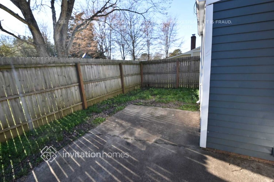 Building Photo - 11623 Green Willow Ln