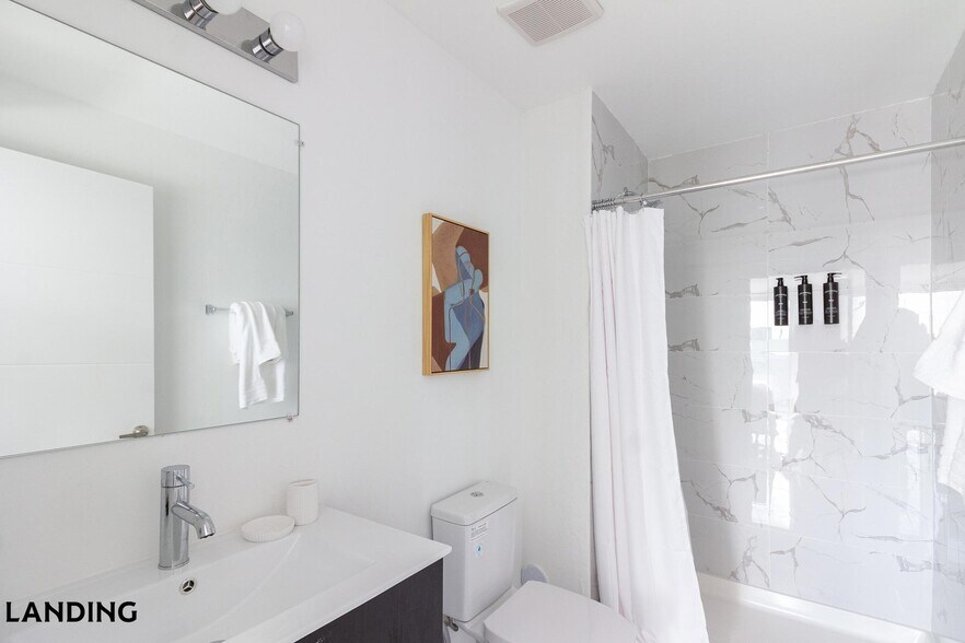 Building Photo - 25850 SW 140th Ct