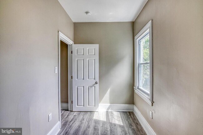 Building Photo - 4834 Olive St