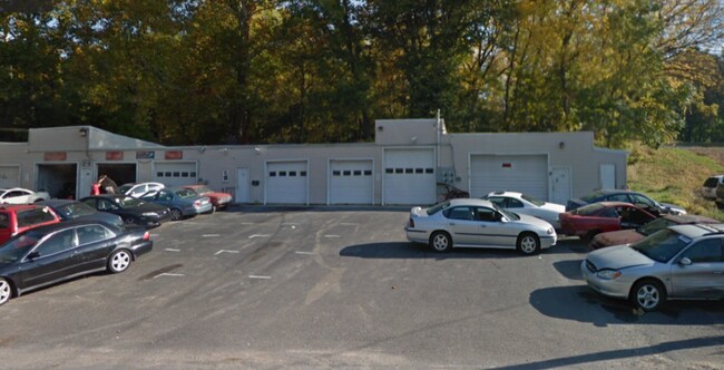 Building Photo - 1070 Applebutter Rd