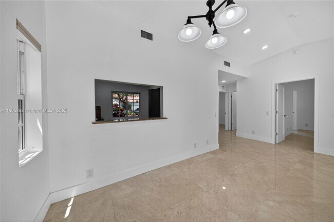 Building Photo - 1545 Springside Dr