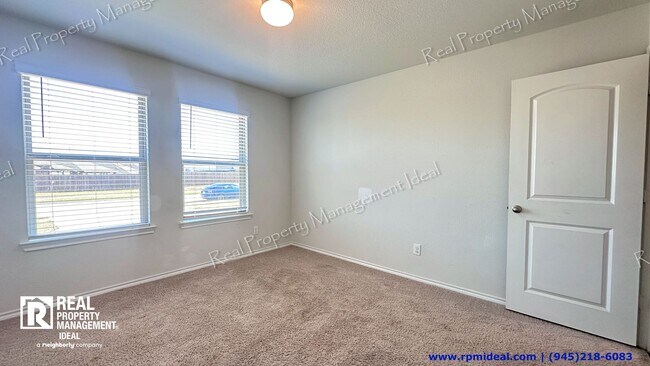 Building Photo - YOUR 3-BED, 2-BATH DREAM HOME AWAITS IN GRAND PRAIRIE