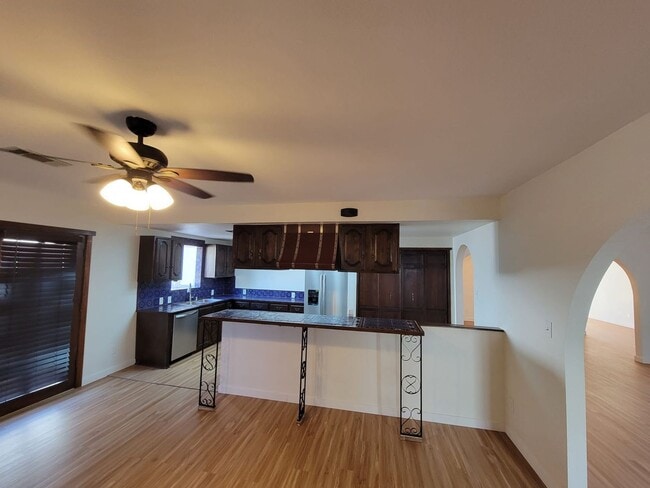 Building Photo - Torrance - 3 bd / 2 ba Home! GREAT LOCATION!!