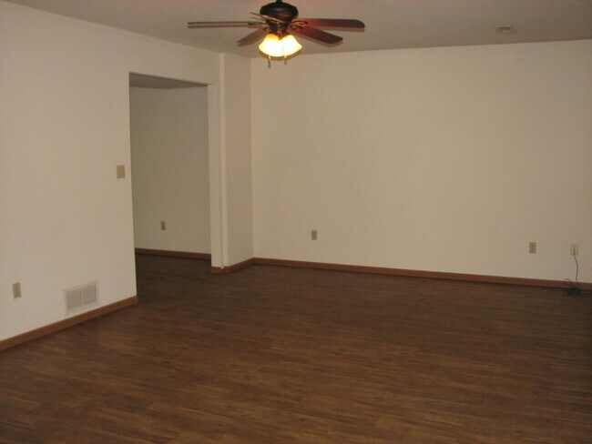 Building Photo - 1616 Anthony St
