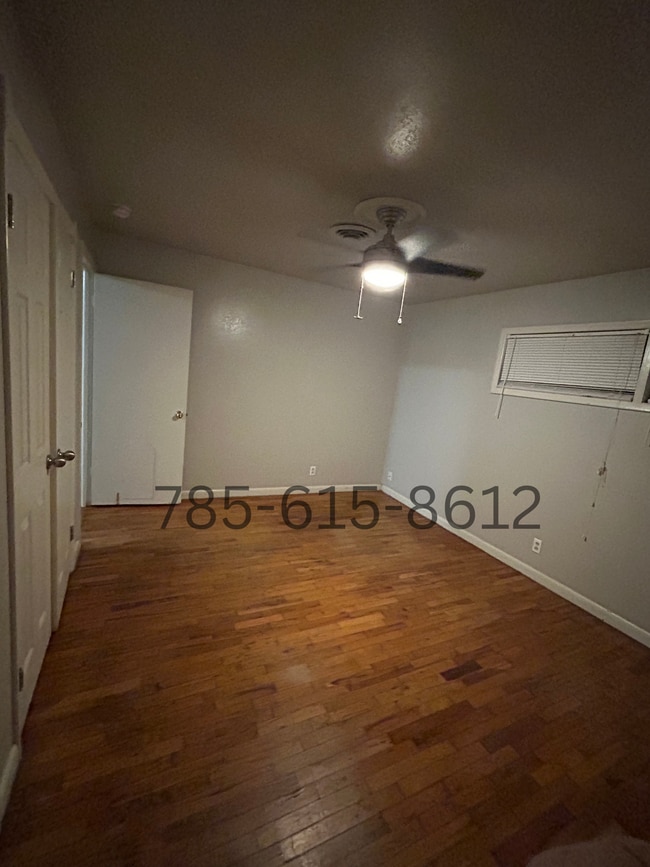 Building Photo - 611 N Sycamore St