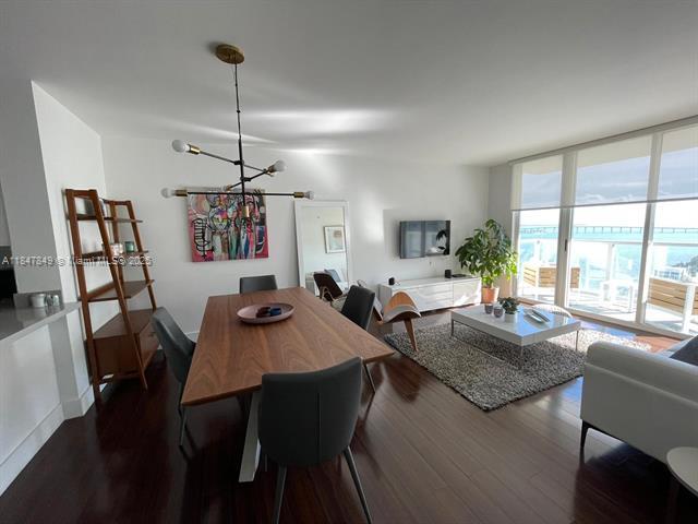 Building Photo - 1155 Brickell Bay Dr