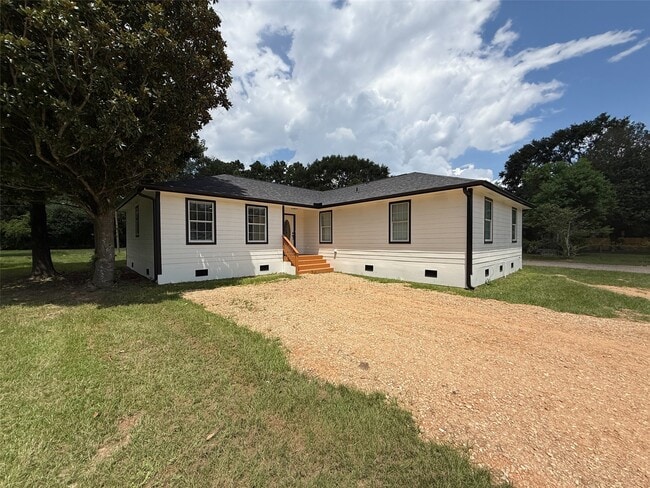 Primary Photo - 24010 Perkins Rd