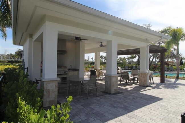 Building Photo - 15324 Shady Palms Ln