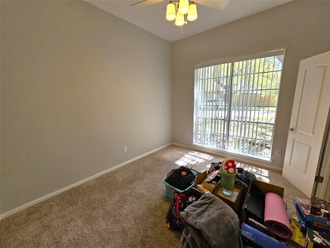 Building Photo - 19734 Glenfinch Ln