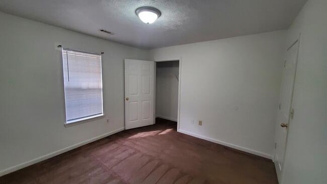 Building Photo - 1084 Micha Way