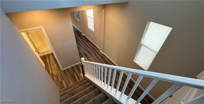 Building Photo - 6387 Ashland Crst St