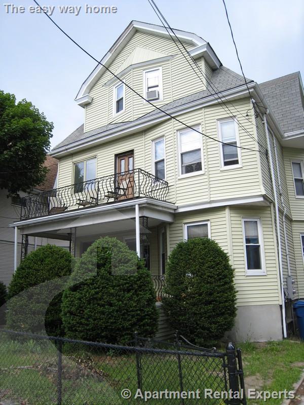 Building Photo - 183 College Ave