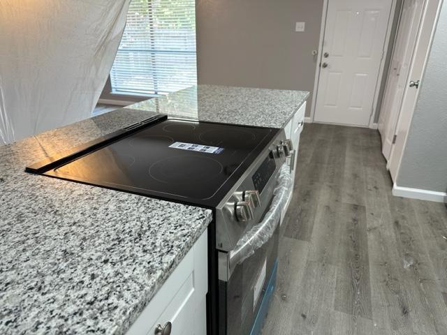 Building Photo - 5204 Hendrix Dr