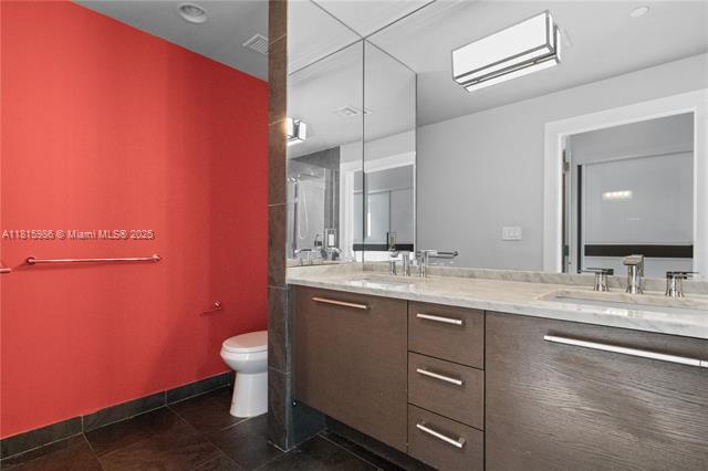 Building Photo - 900 Biscayne Blvd